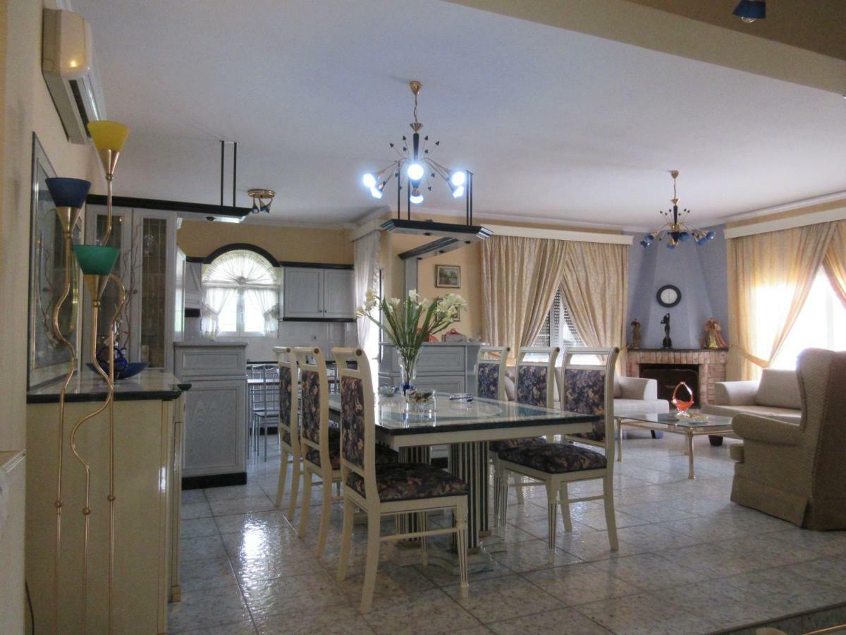 Toula Apartment リトコロン エクステリア 写真