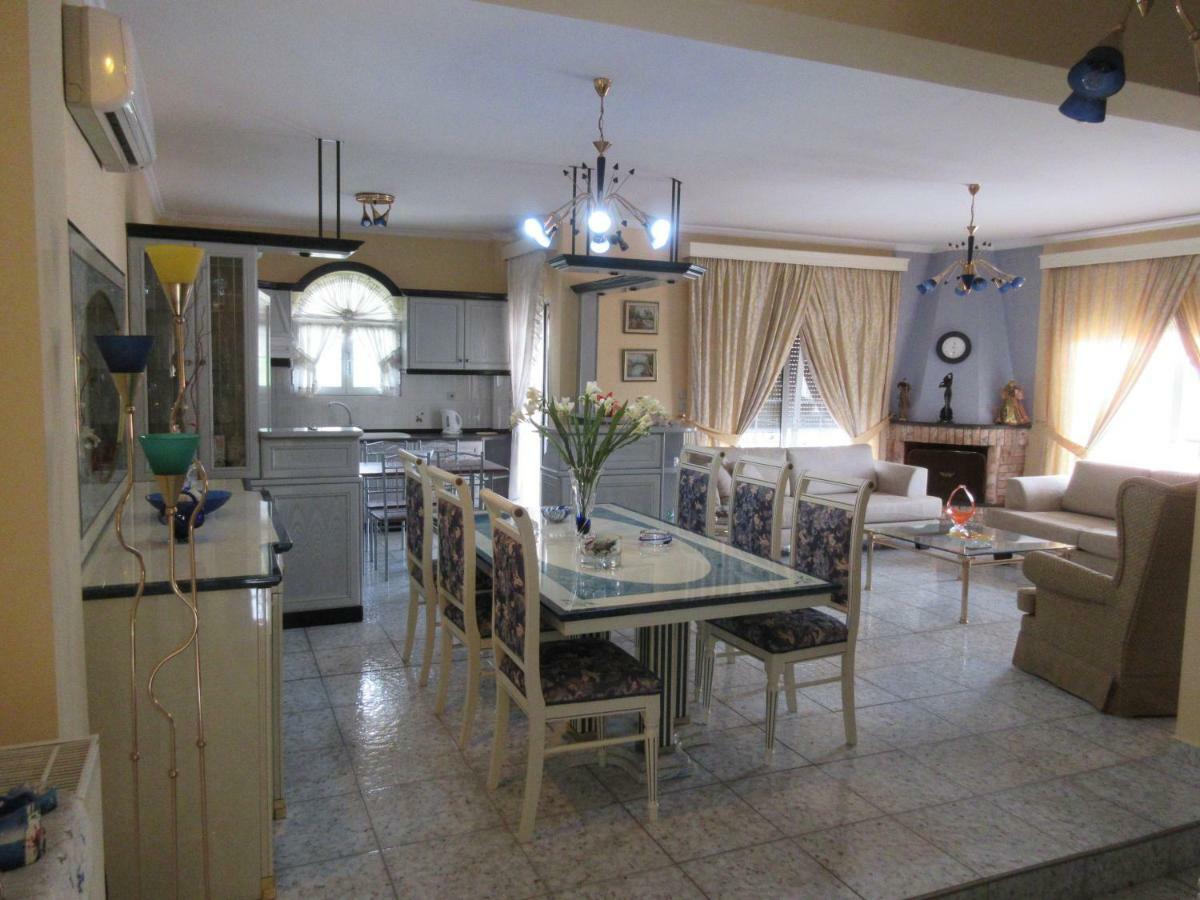 Toula Apartment リトコロン エクステリア 写真