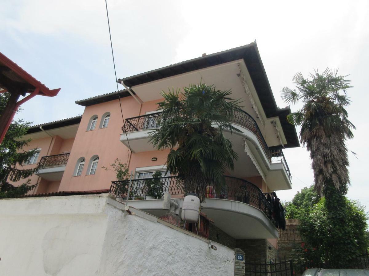 Toula Apartment リトコロン エクステリア 写真